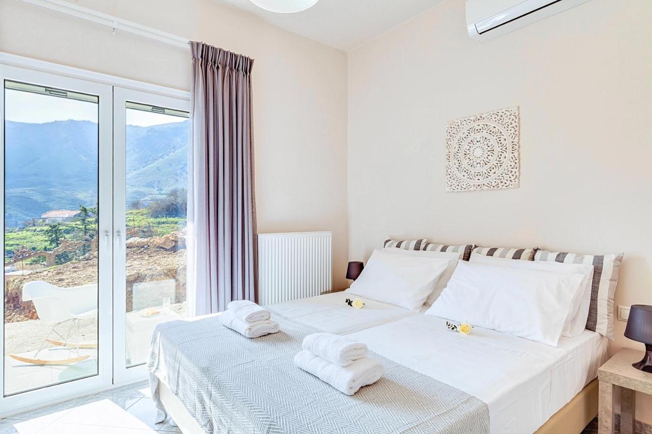 Villa Di Giorgio Heated Pool Kournas Экстерьер фото